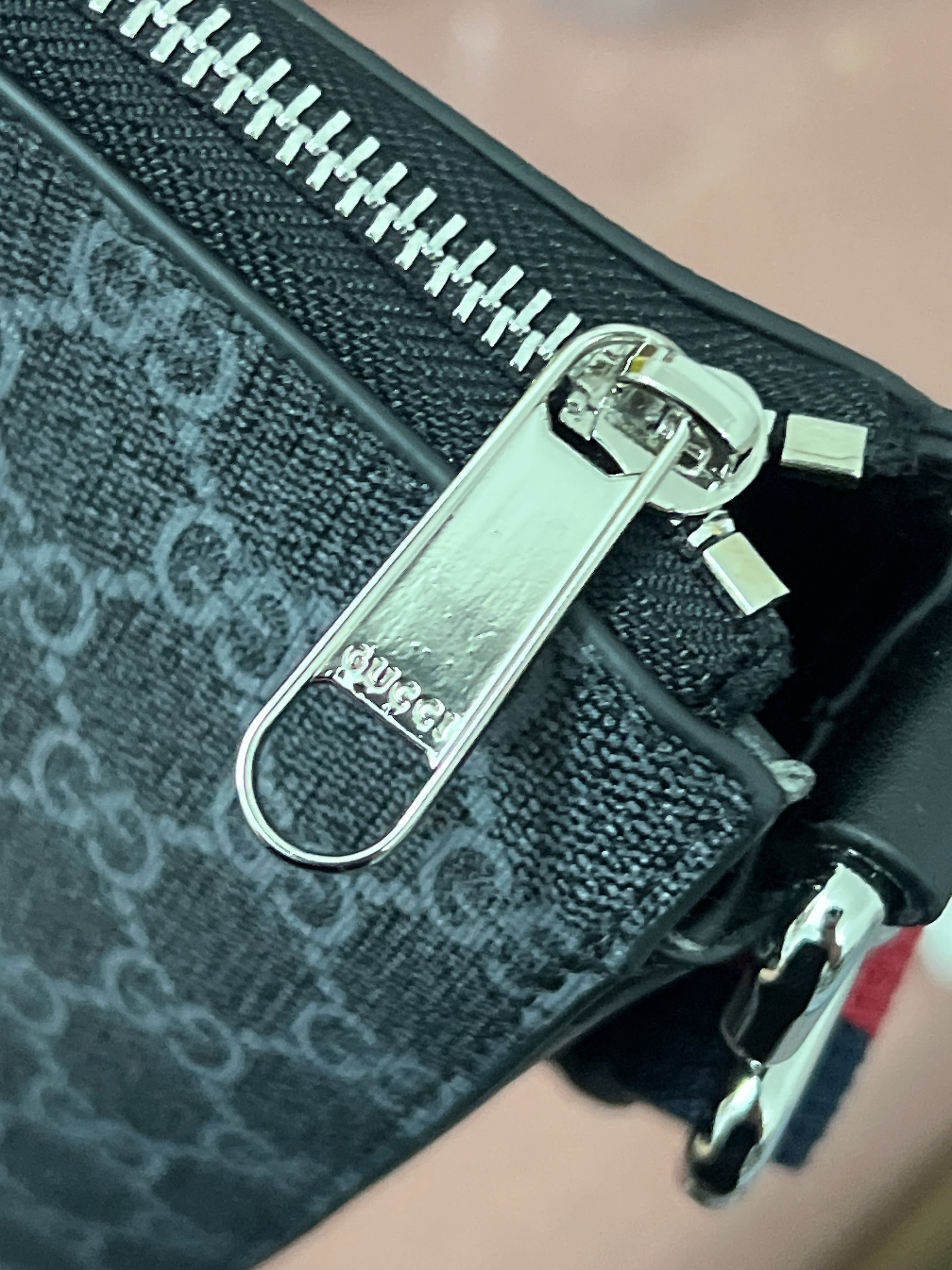 Gucci Messenger Bag