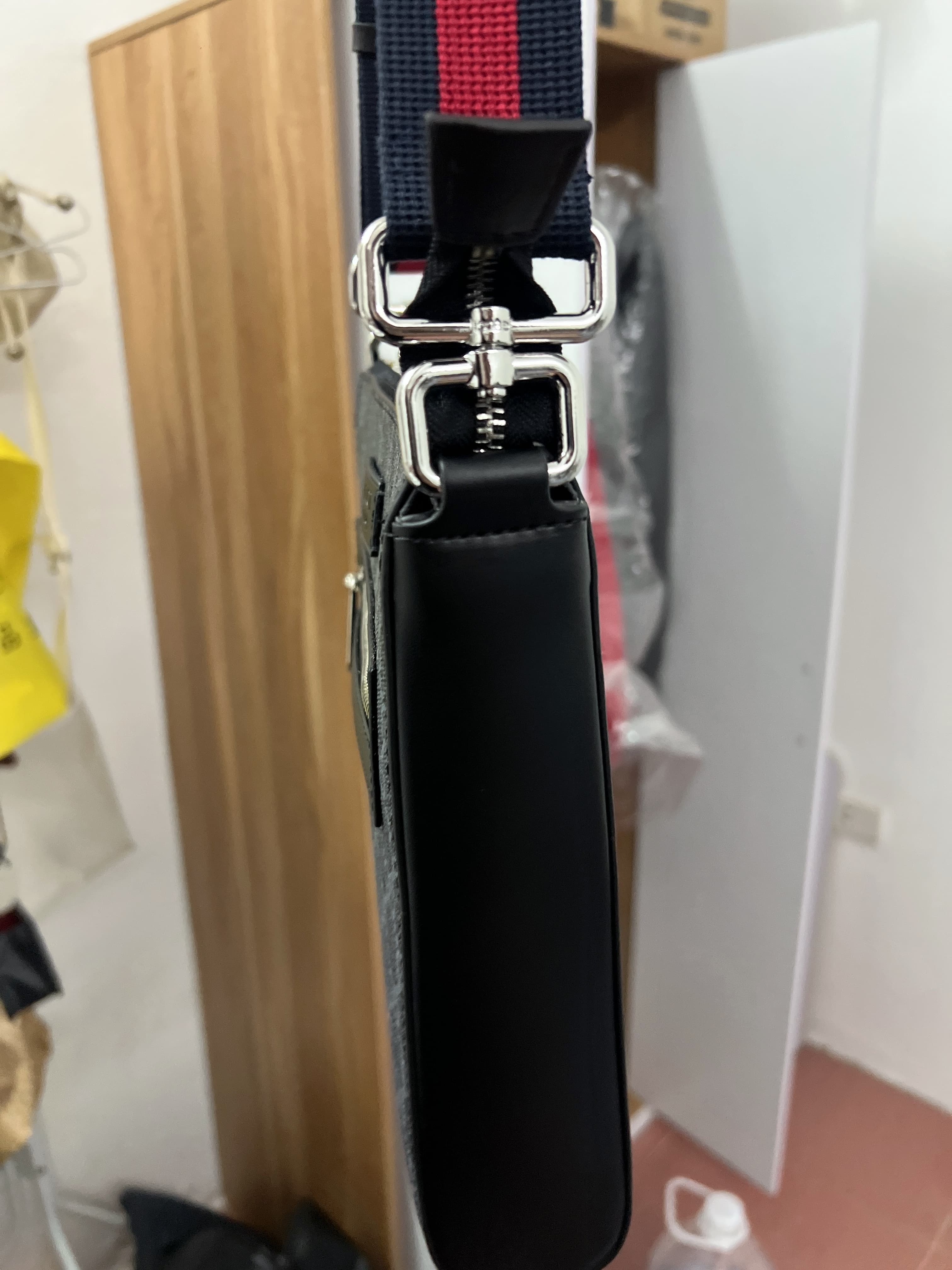 Gucci Messenger Bag